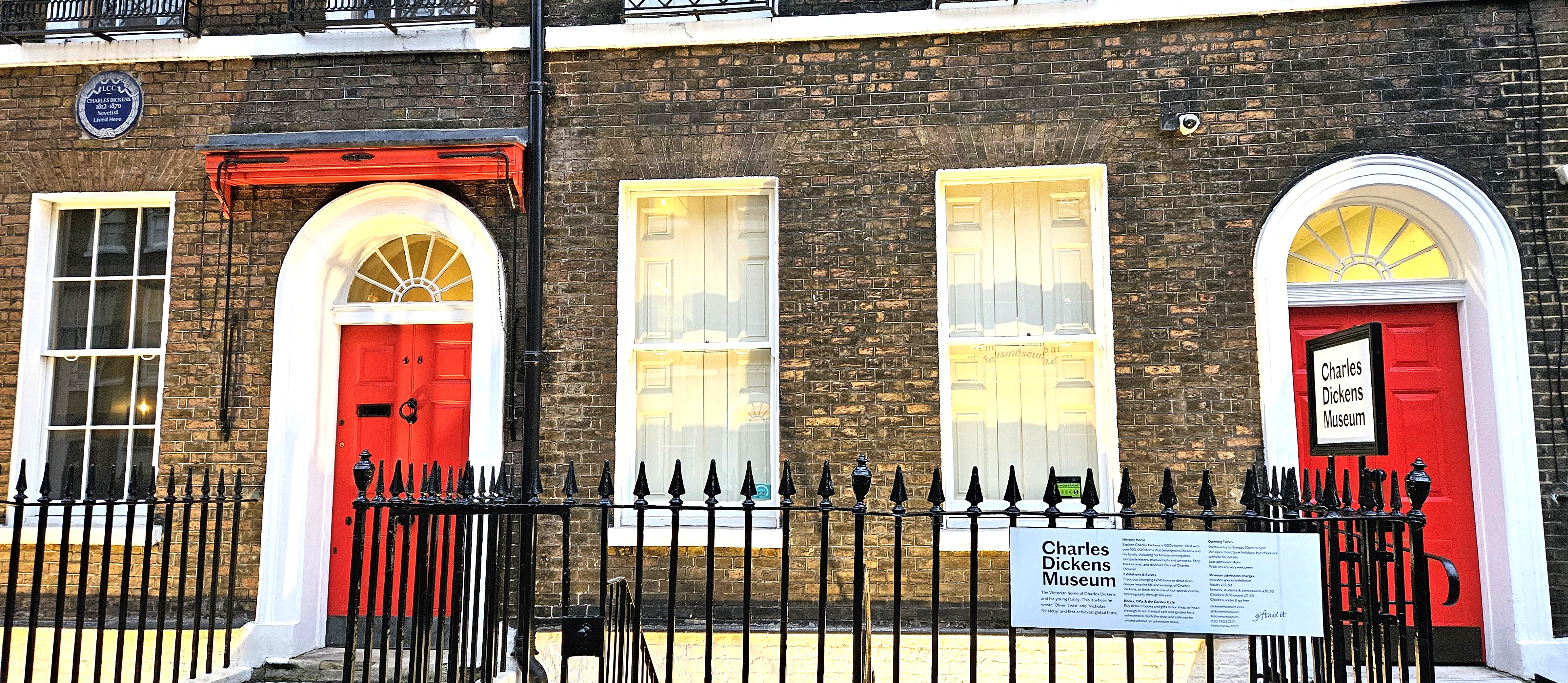 位在倫敦市中心的狄更斯博物館，已被英國政府列為一級古蹟。(圖：黃貞貞 攝)