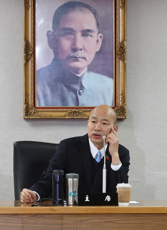 立法院18日下午針對114年度中央政府總預算後續相關處理事宜進行朝野黨團協商，立法院長韓國瑜（圖）主持會議。中央社記者趙世勳攝  114年2月18日 (圖：中央社)