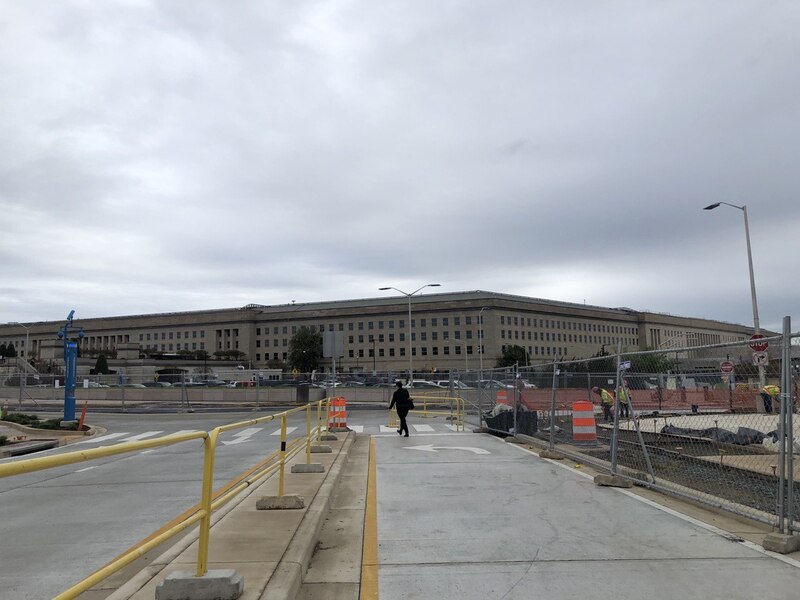 美國國防部長赫格塞斯18日指示軍方高層，在24日前提出預算刪減方案。圖為五角大廈。 (圖：中央社)