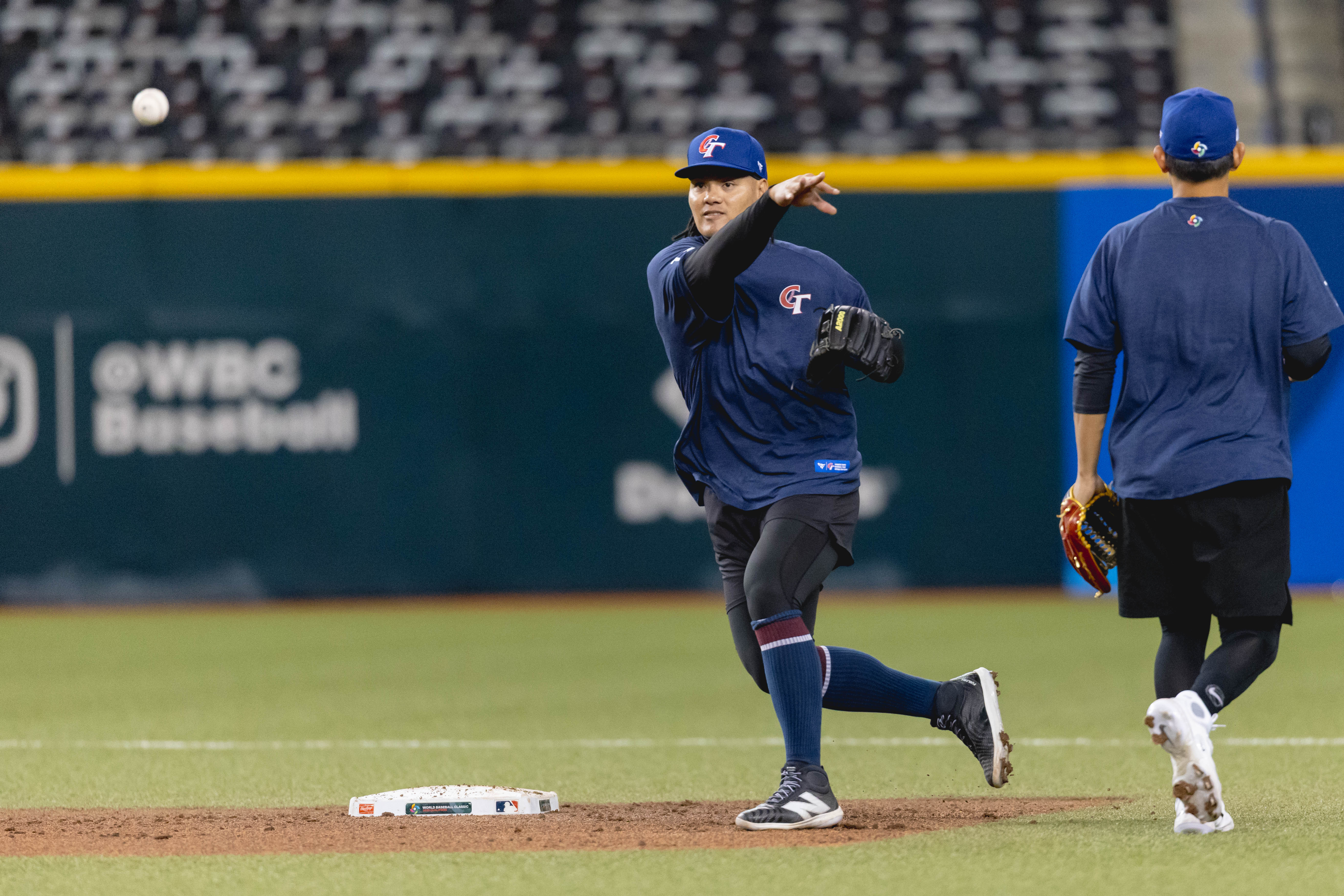 經典賽資格賽台灣隊首戰交手西班牙，張育成扛第四棒重任。(中華棒協提供)