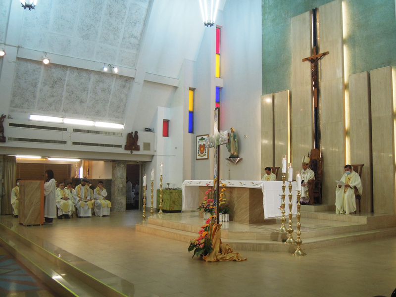 教宗方濟各住院多日。圖為天主教台北總教區1日舉行「為教宗方濟各祈福彌撒」，為教宗的身體健康祈禱。(圖：中央社)