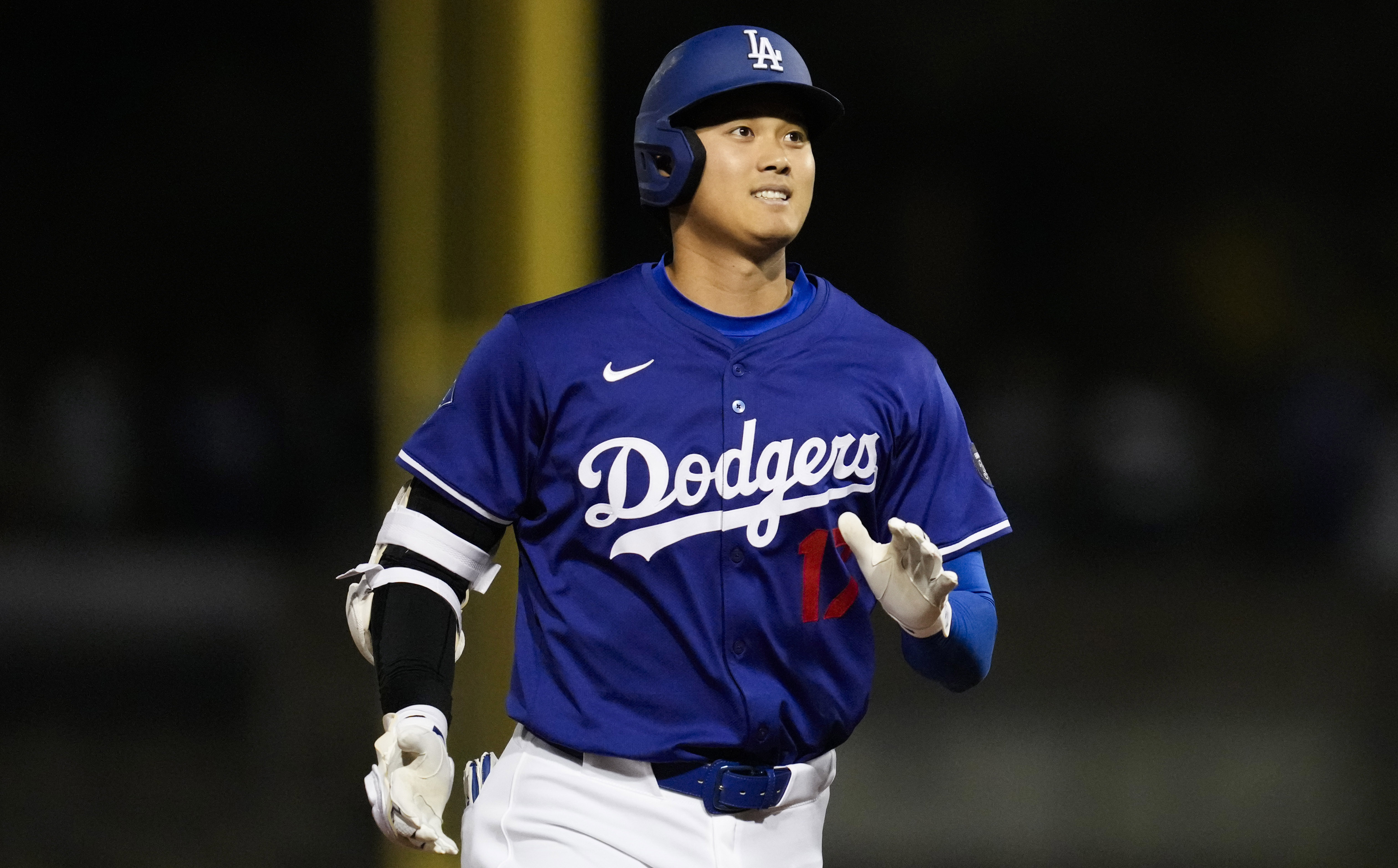 美國職棒大聯盟MLB洛杉磯道奇隊超級巨星大谷翔平28日在春訓首秀賽首打席轟出全壘打。(美聯社/達志影像)