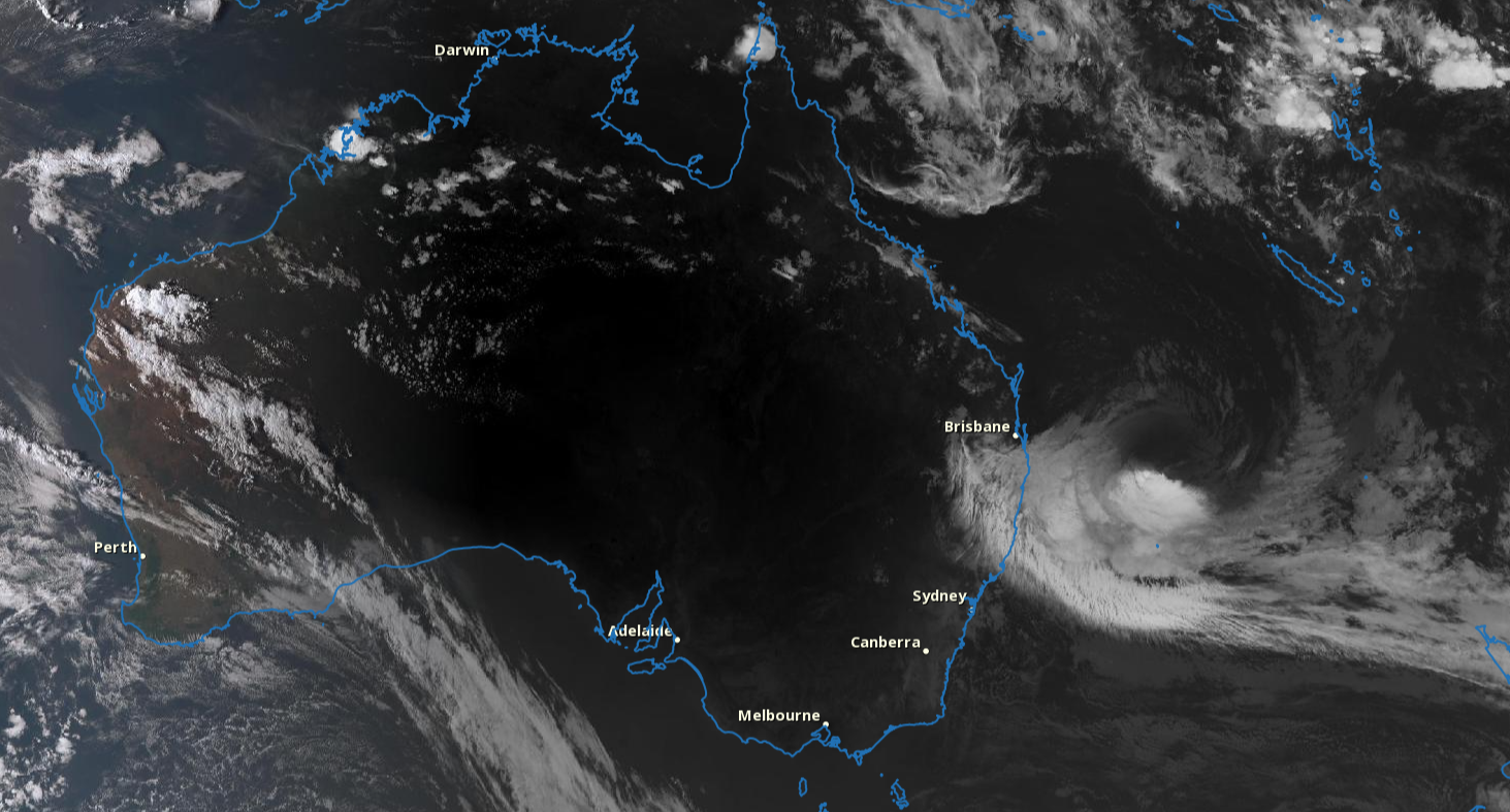 熱帶氣旋艾佛瑞德(Alfred)目前盤旋在澳洲東部大城布里斯本(Brisbane)以東約550公里(340英哩)處。(翻攝澳洲氣象局)