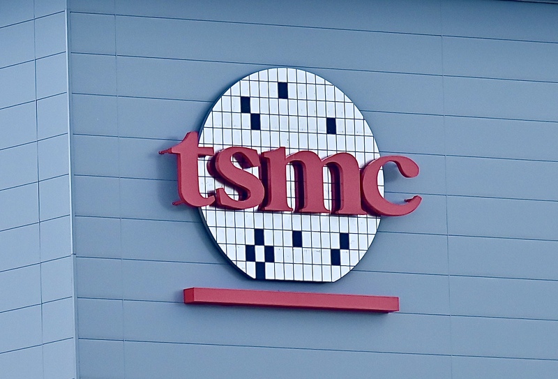 圖為台積電高雄F22廠tsmc Logo。 (圖：中央社)