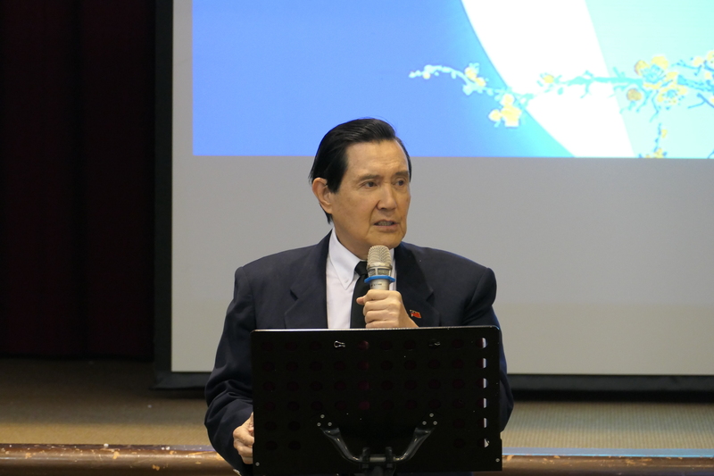 前總統馬英九今天在出席「中山先生逝世100週年紀念座談會」開幕式時致詞指出，兩岸未來是否會發生戰爭，他始終認為「並非不可能，但機會不大」，但關鍵是兩岸要能夠審慎處理彼此關係。 (圖：中央社)