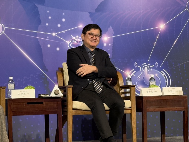 針對台積電擴大在美投資1000億美元看法，代工廠和碩董事長童子賢7日出席論壇活動時呼籲，外界應信賴台積電董事長魏哲家的臨場判斷智慧。(圖：中央社)