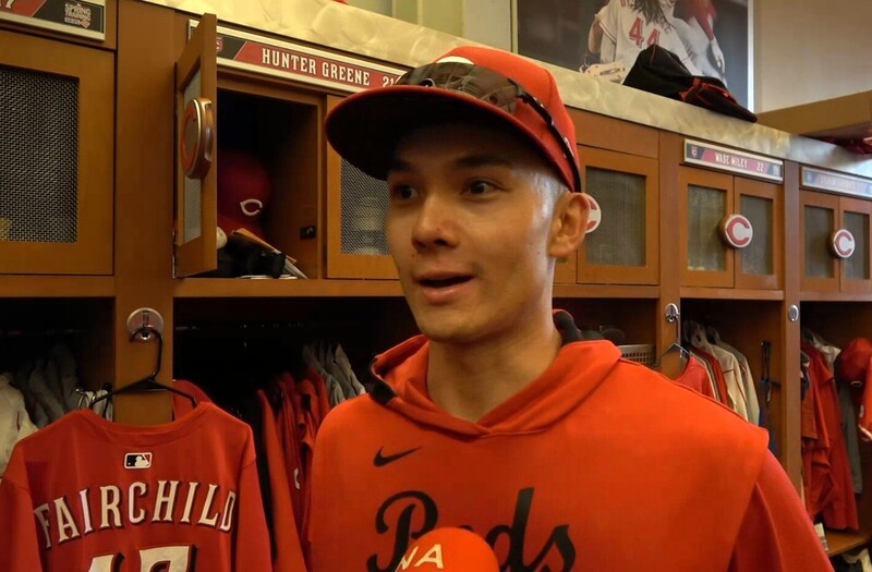 美國職棒辛辛那提紅人隊外野手費柴德(圖)7日在春訓基地的置物櫃前受訪。 (圖：中央社)