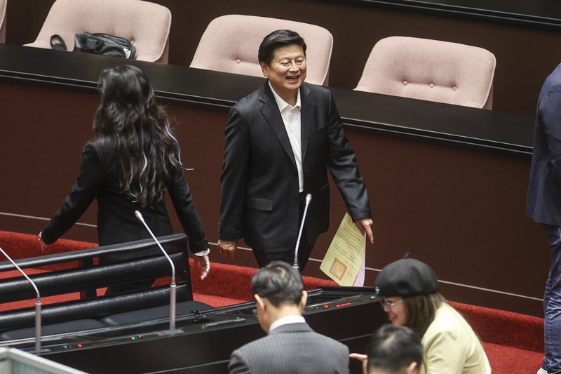 立法院會12日下午進行總預算、財劃法修法覆議案記名投票表決，在野黨再度挾人數優勢聯手雙殺否決。(圖：中央社)