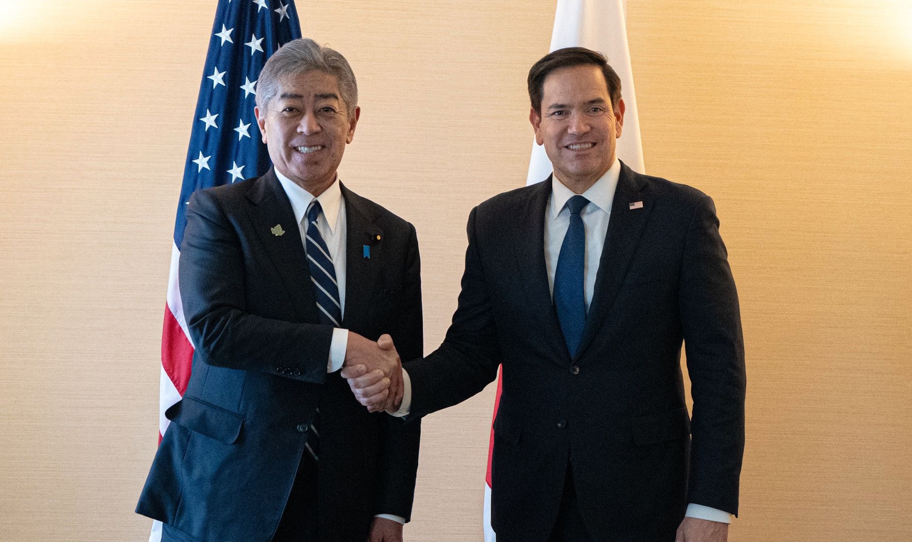 日本外務大臣岩屋毅13日在加拿大會晤美國國務卿盧比歐（Marco Rubio）。 (圖:美國國務院)