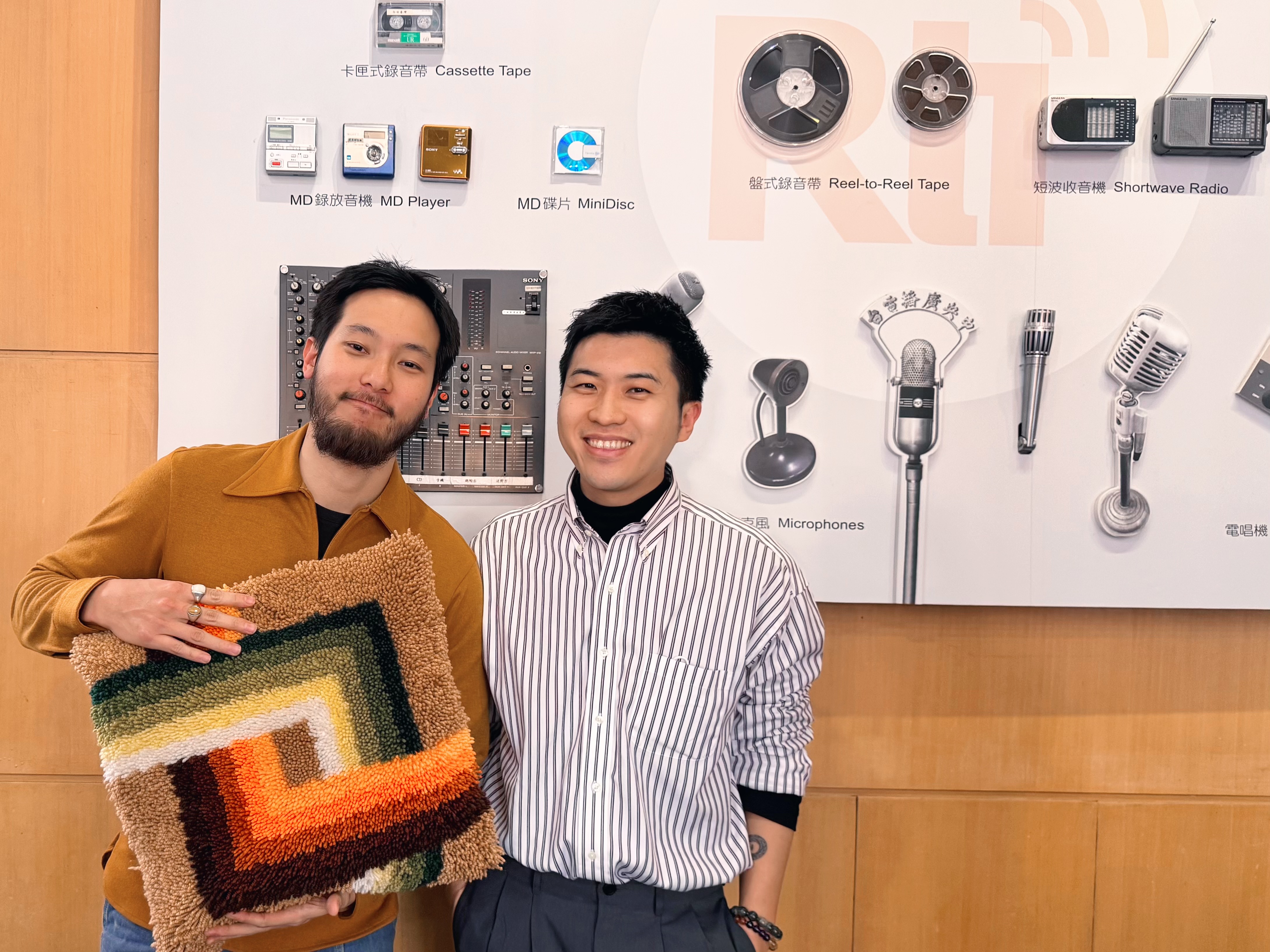 回到1970年代，當然要在這面牆合照！