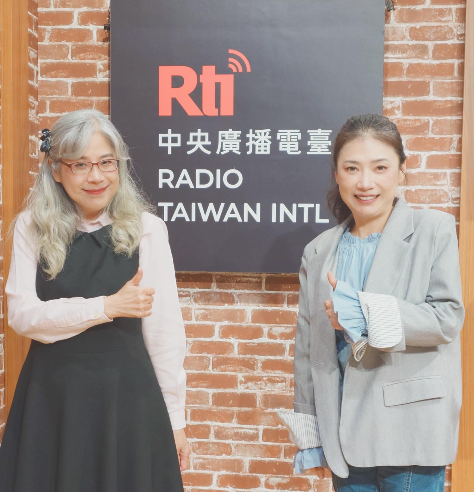 Voice to the world 節目專訪【樂興之時】陳孟亨老師。陳孟亨老師在木笛演奏的專業及多年來對木笛音樂教育的專注及熱情，讓人很難不被吸引。 這次也特別分享了114/03/30(日) 【樂興之時】的春光日影 演奏會