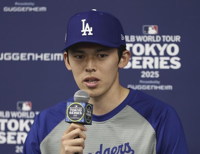 美國職棒MLB洛杉磯道奇對決芝加哥小熊第2戰19日晚間開打，東京都上午氣溫急凍，部分地區甚至下起小雪，仍有不少球迷從中午就開始聚集，準備看道奇先發投手佐佐木朗希的大聯盟首秀。(主辦單位提供)(圖：中央社)