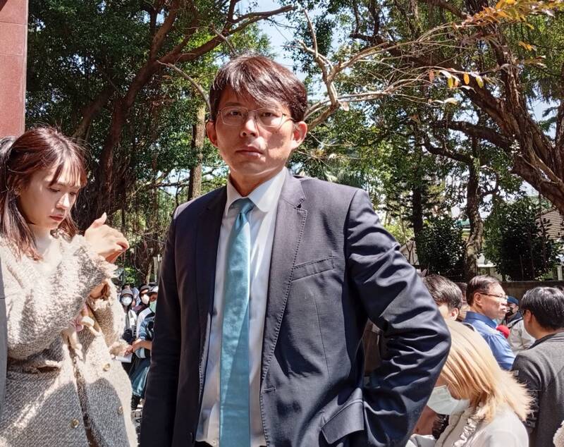 台灣民眾黨主席黃國昌質疑，總統提名大法官人選資格，目的是激化朝野對立、營造在野黨杯葛人事的形象，進而轉為支持大罷免潮。(圖：中央社)