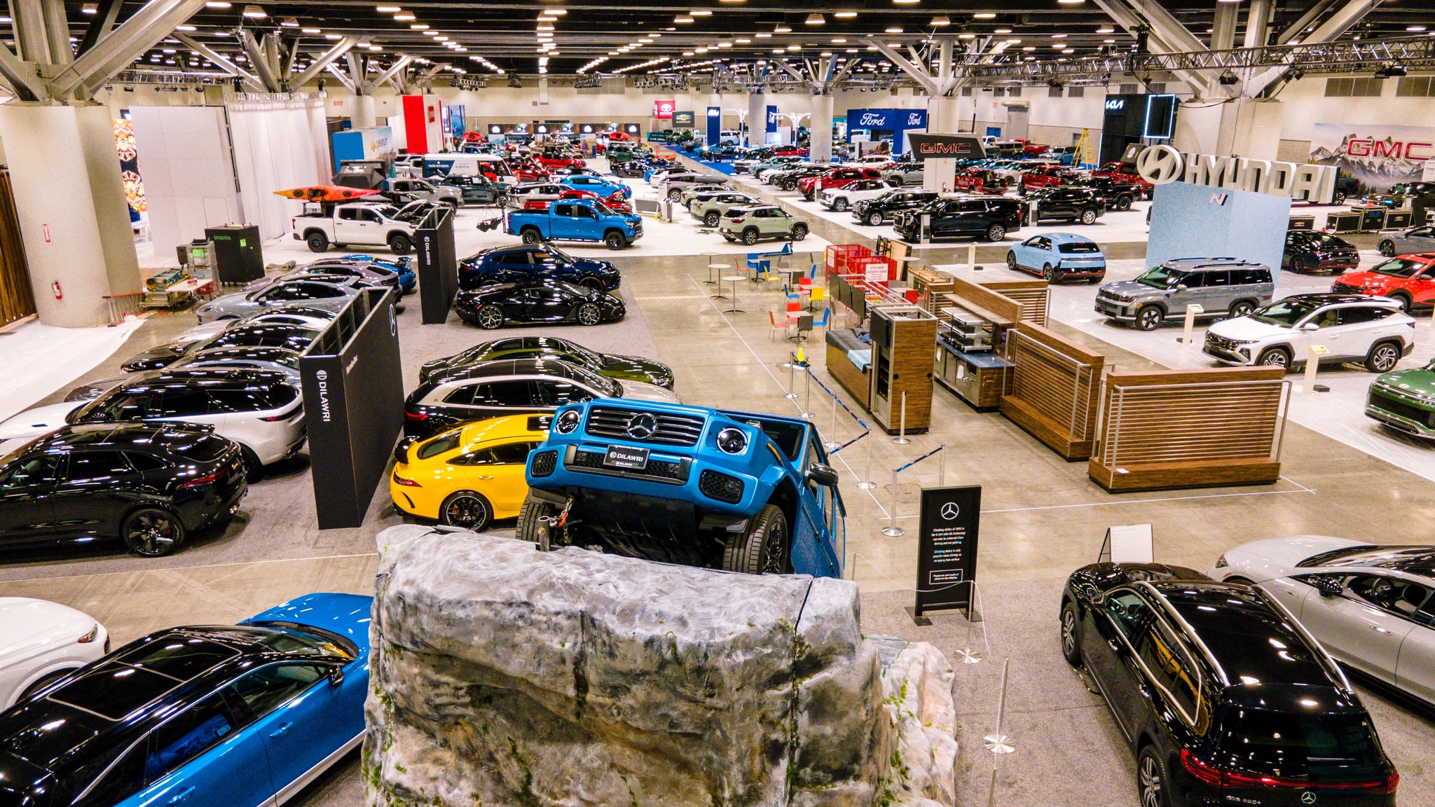 一年一度的溫哥華國際車展在開幕前夕，主辦方宣布撤除了特斯拉的參展資格。(FB@Vancouver International Auto Show)