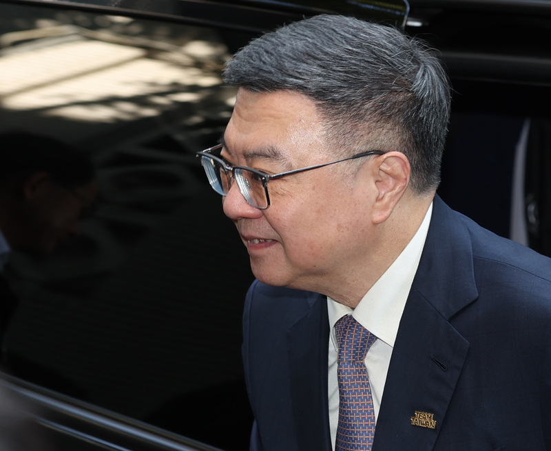 行政院長卓榮泰今天(26日)下午視察0121台南地震重建復原進度。卓榮泰表示中央會負擔或提供協助修繕經費。(資料照：中央社)