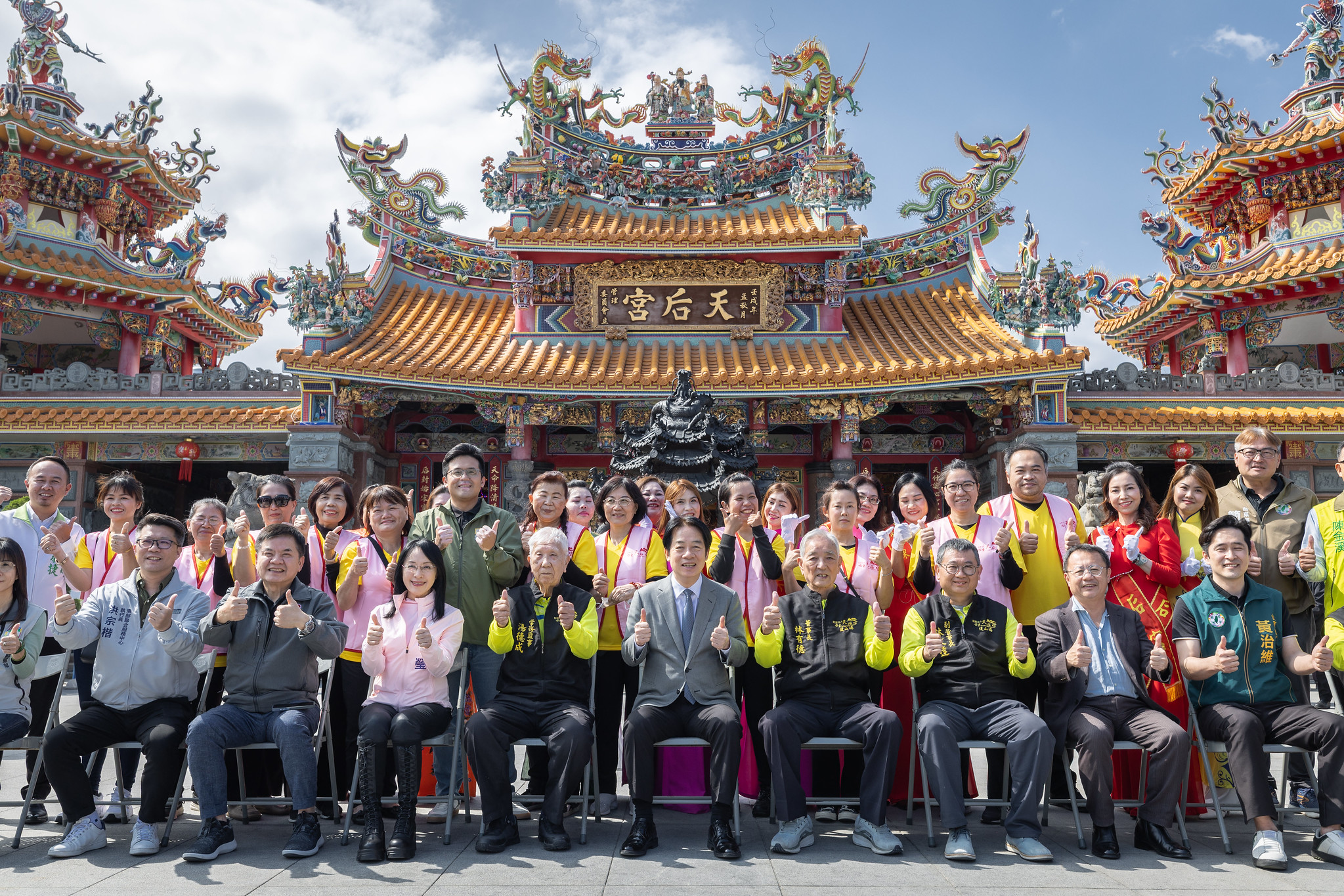賴清德總統22日到台東天后宮參香祈福。(總統府flickr)
