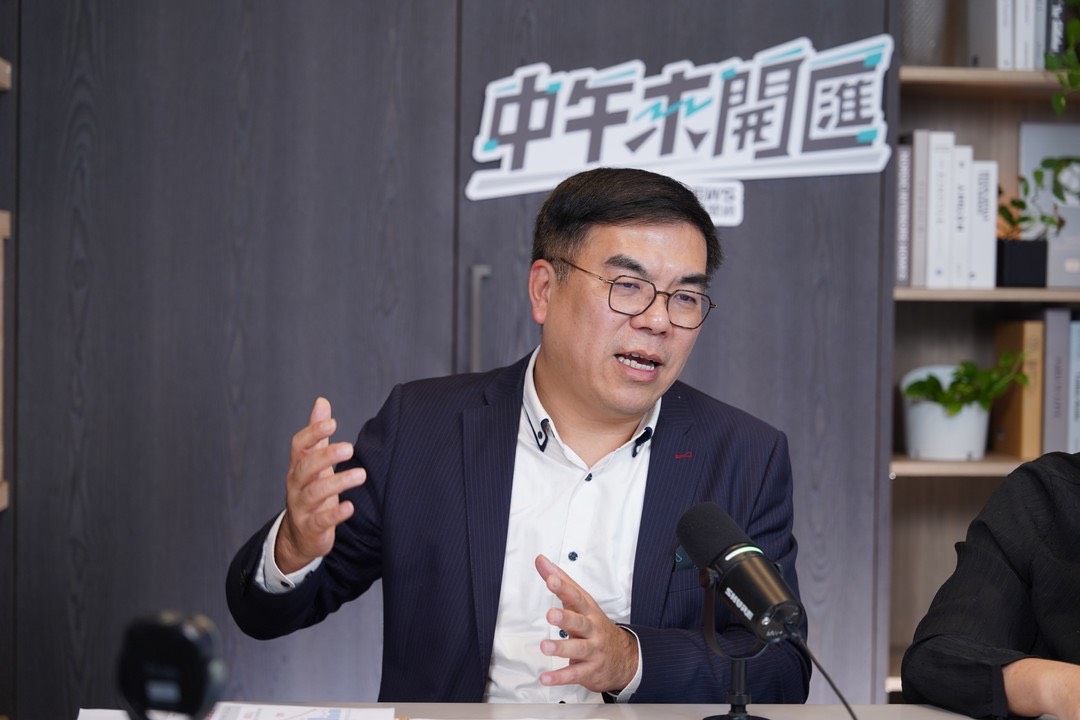 環境部長彭啓明26日表示，SMR無法立即解決台灣的能源問題。(匯流新聞網「中午來開匯」提供)
