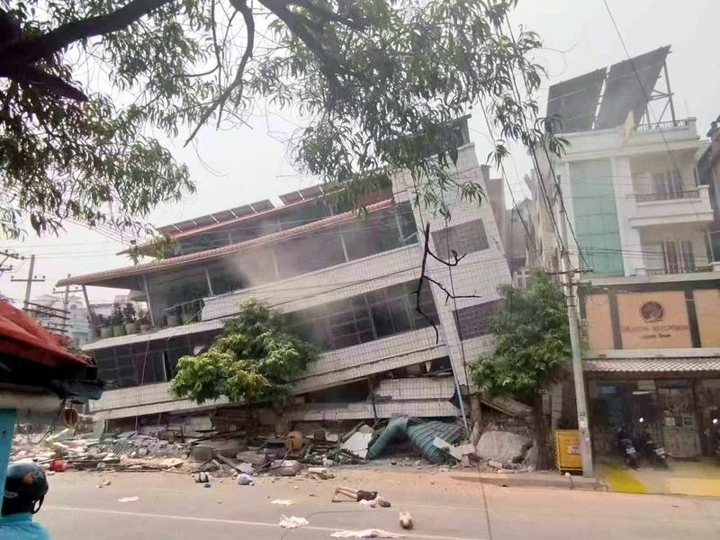 緬甸實皆省(Sagaing)3月28日發生規模7.7地震，鄰近瓦城(Mandalay)附近，許多民房與建物倒塌損毀。(緬甸華僑提供)(圖:中央社)