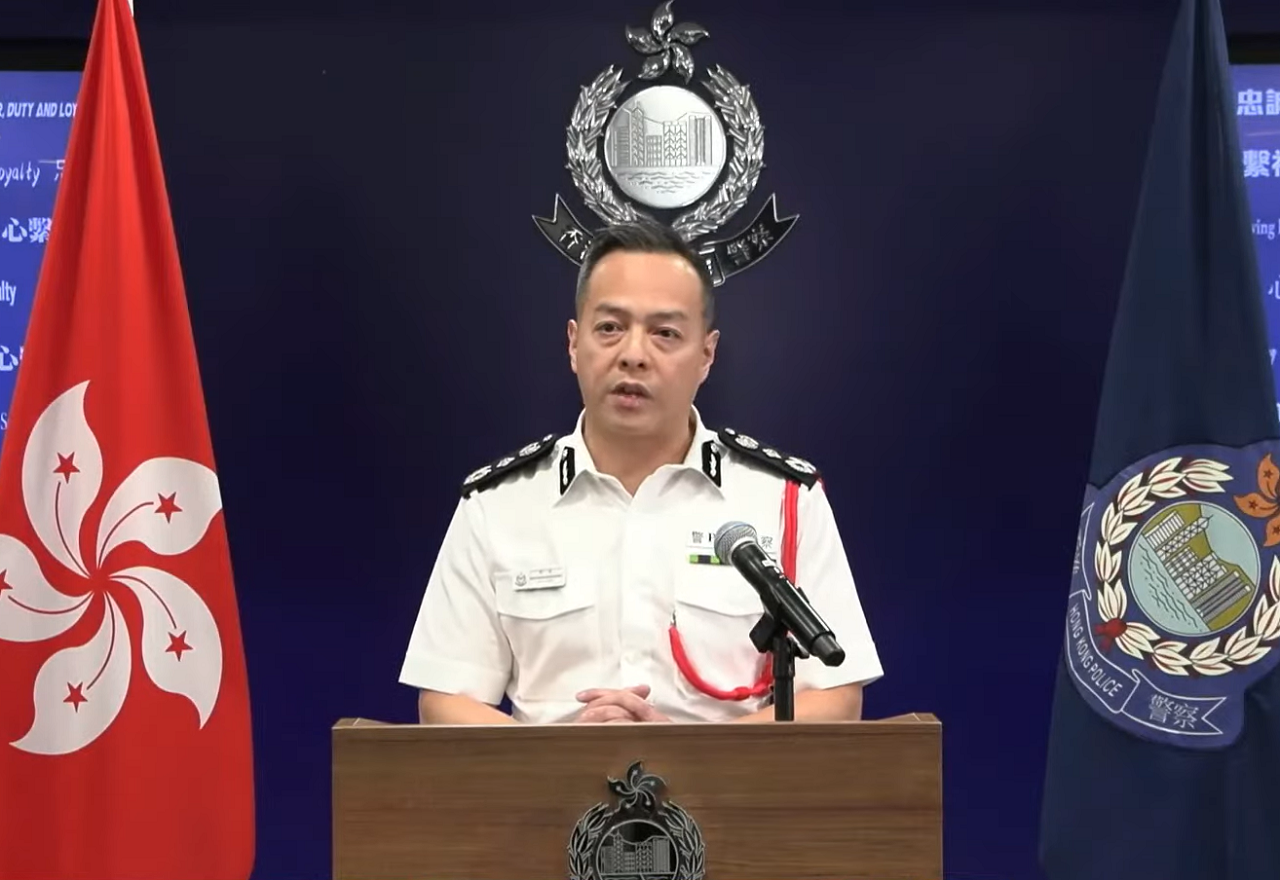 香港警務處長周一鳴2日聲稱，香港仍有很多人以不同方式「軟對抗（政府）」，又強調不怕受到美國方面制裁。(圖擷自YouTube)
