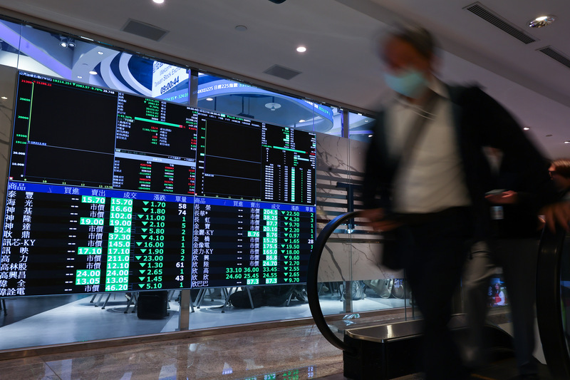 面對美國對等關稅震撼，台股7日終場暴跌2065點，收在19232點，跌幅9.7%。  (圖：中央社)