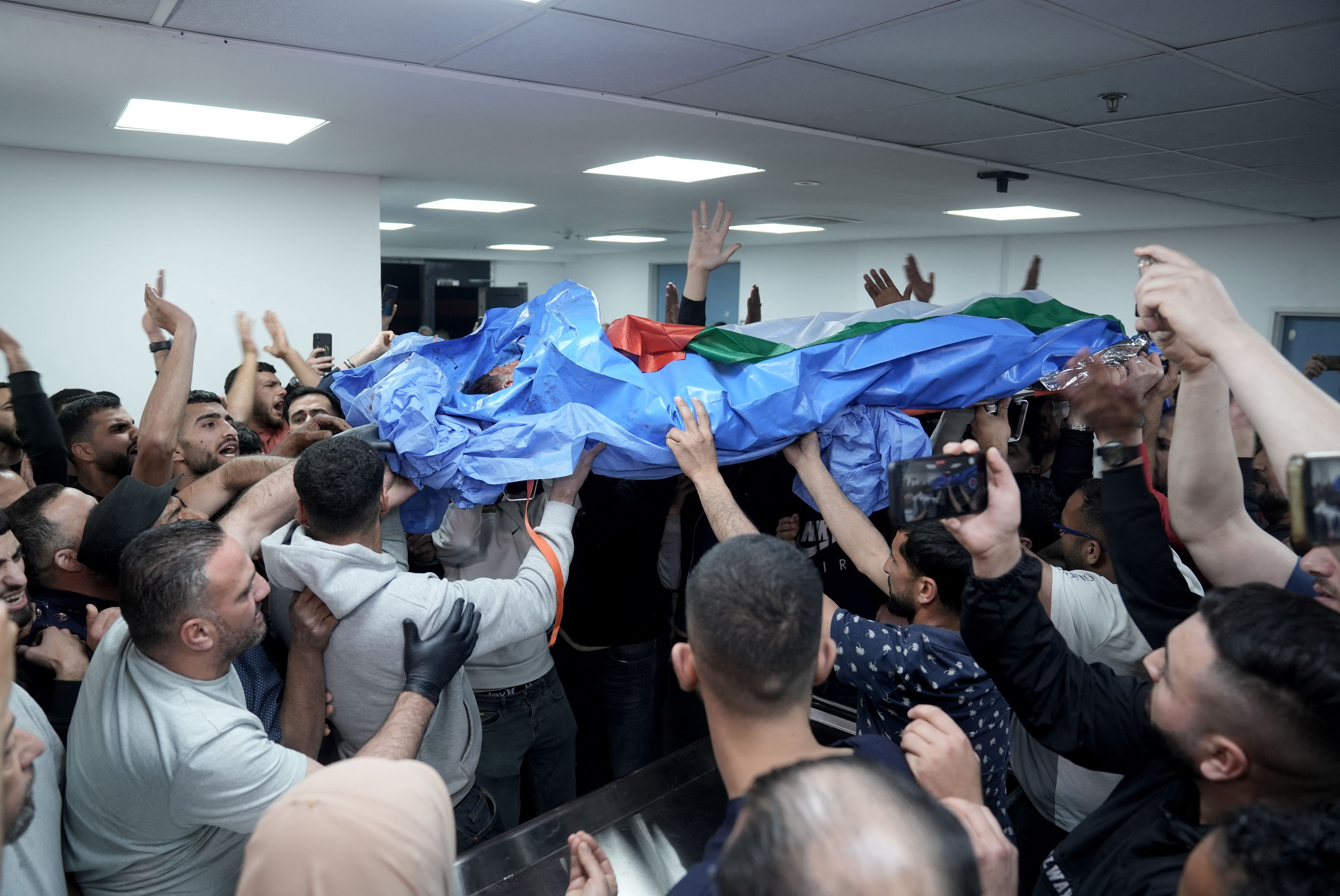 一名具美國公民身分的巴勒斯坦青少年，6日在約旦河西岸遭到以色列方面槍擊致死。 (AFP)