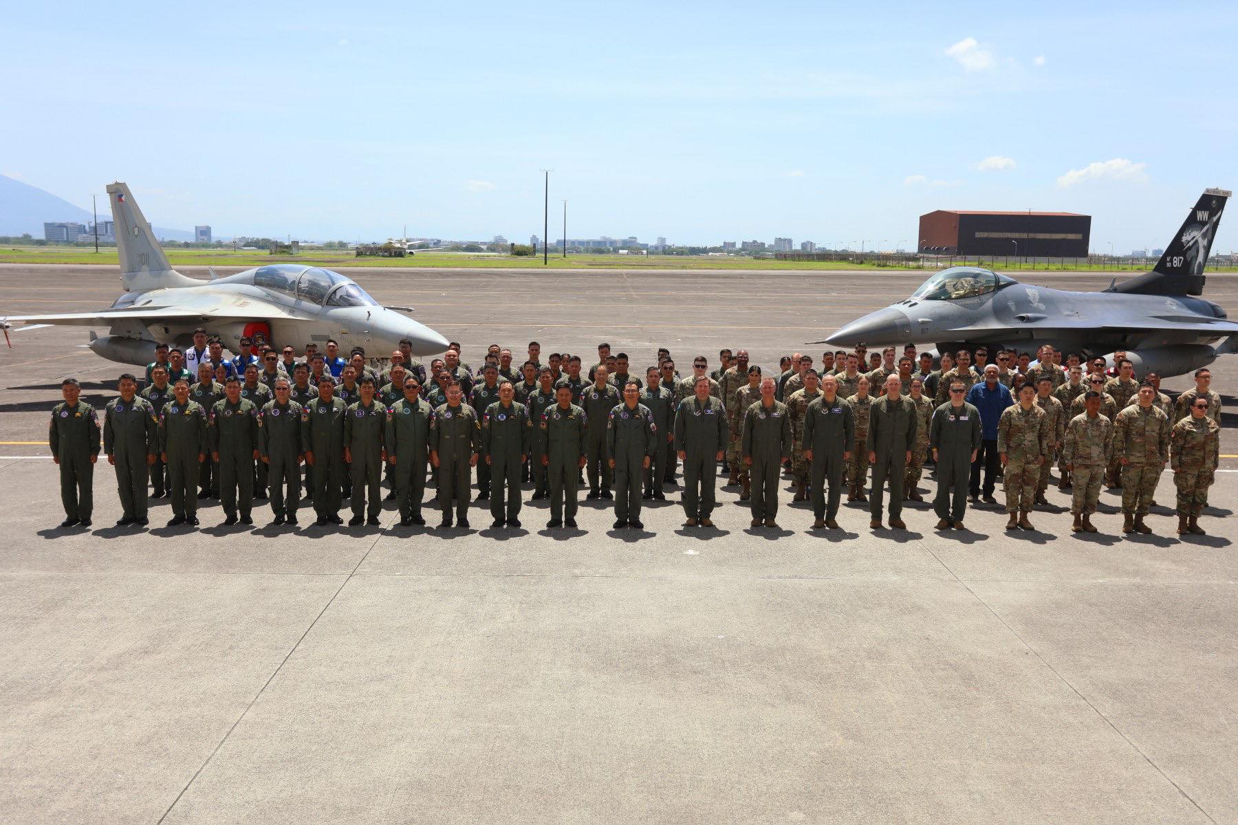 菲律賓軍方表示，馬尼拉和美國空軍7日啟動「雷霆對抗」(Cope Thunder)聯合演習。(圖：Philippine Air Force臉書)