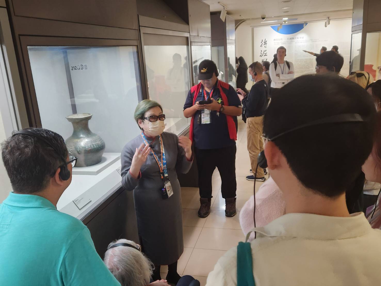 故宮導覽志工號稱全台最難考，得通過重重關卡。(江昭倫 攝)