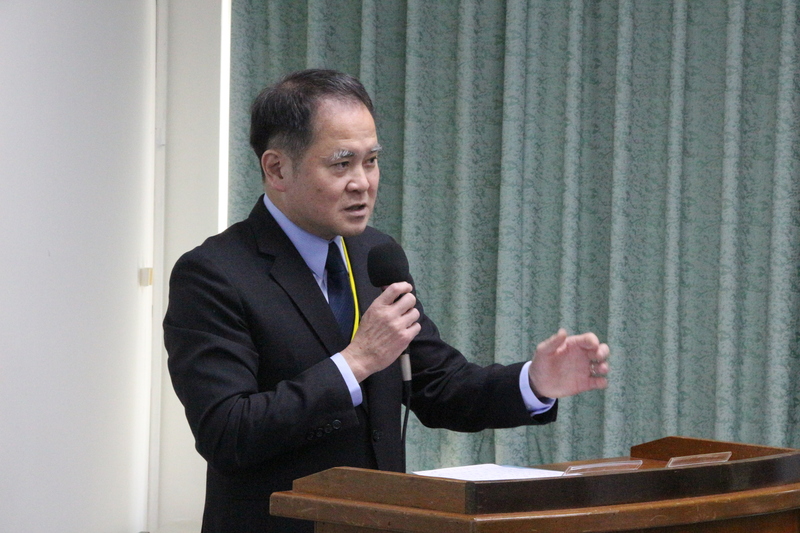 台灣機械工業同業公會9日表示，近期新台幣匯率大幅升值，機械產業無法及時避險，大幅壓縮利潤，呼籲政府適時協助調控匯率。圖為機械公會理事長莊大立。(圖：中央社)