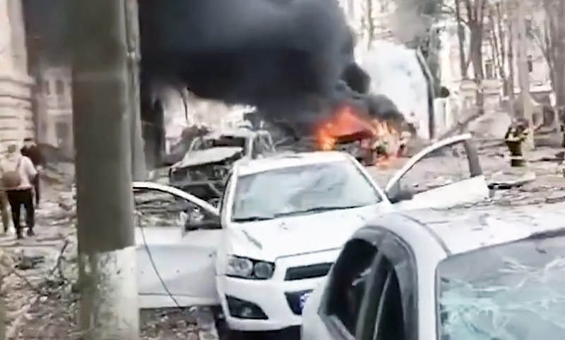 俄羅斯13日以飛彈對烏克蘭東北部邊境城市蘇米市(Sumy)發動攻擊，造成超過20人死亡。(翻攝Andriy Yermak社群平台X)