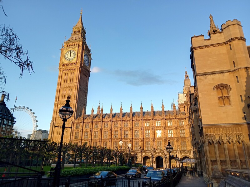 各國外交部長預訂23日在倫敦舉行的烏克蘭和平會談已延期。圖為英國國會大廈一隅。(圖：中央社)
