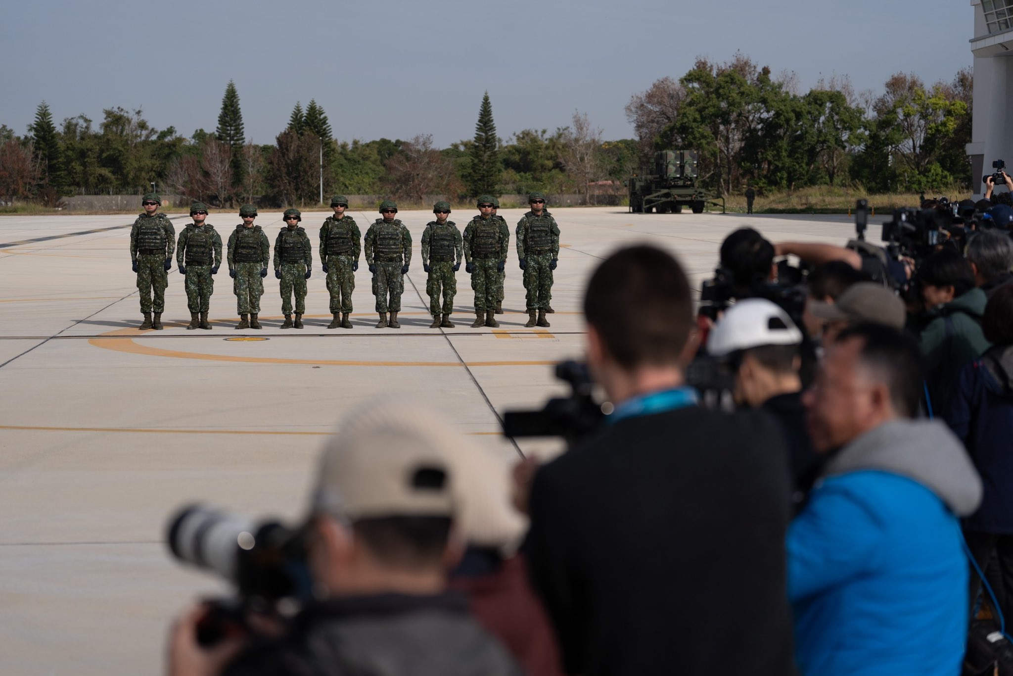 報導稱大量軍官申請退伍，國防部表示，維持常數且今年大幅下降。圖為空軍第三戰術戰鬥機聯隊。(圖： 軍聞社提供)