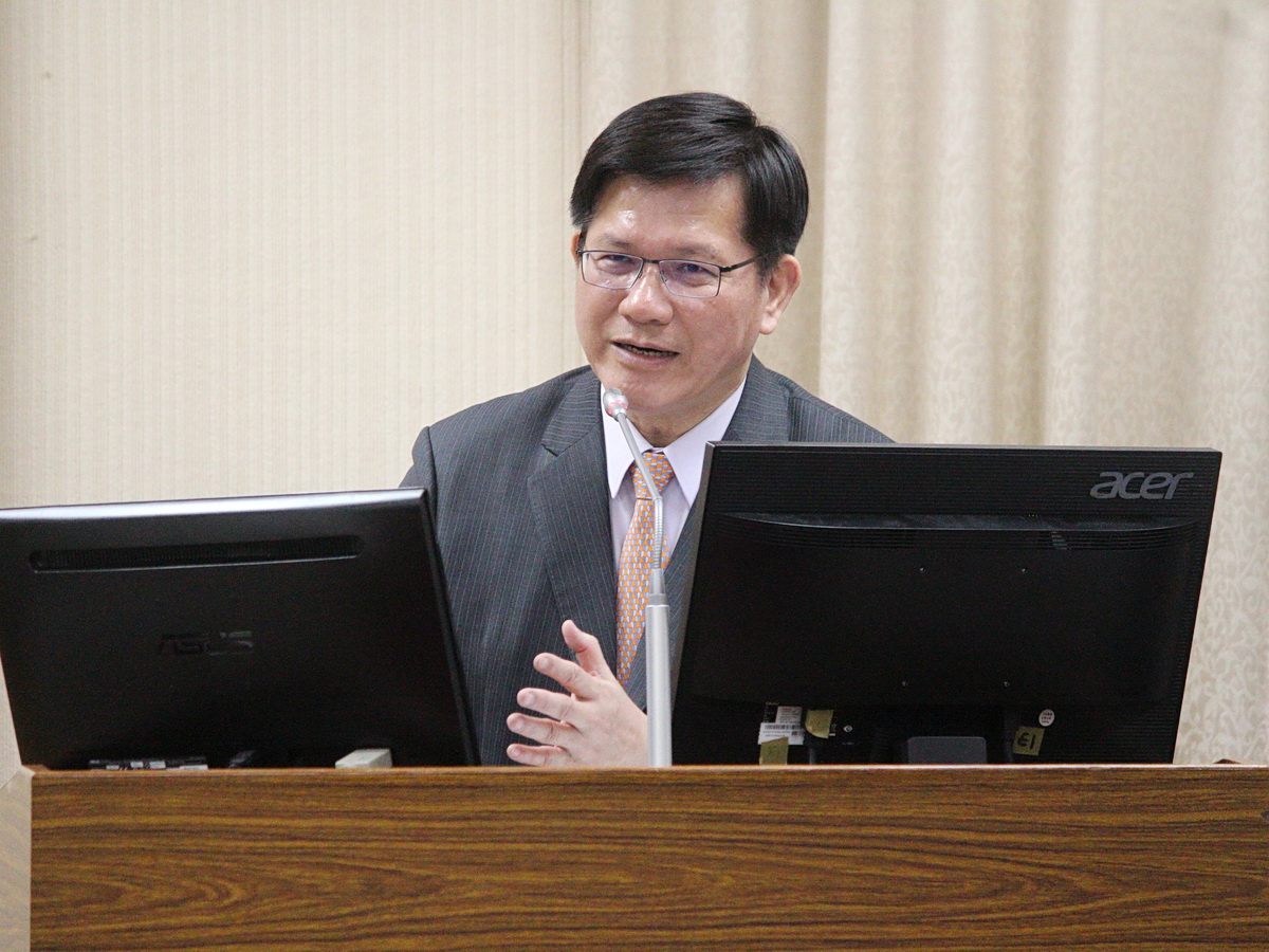 外交部長林佳龍21日應邀列席立法院外交委員報告備詢 (央廣記者王照坤 攝)