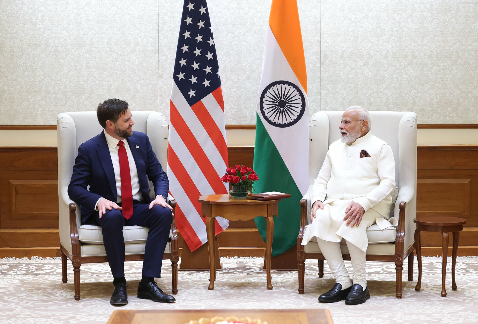 美國副總統范斯(JD Vance) 21日在新德里，與印度總理莫迪(Narendra Modi)會談。 (圖:X@narendramodi)
