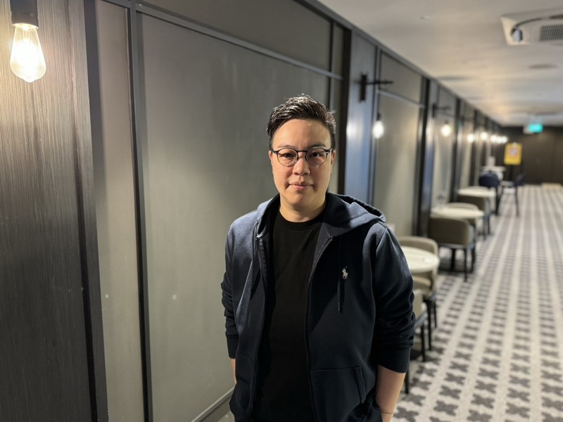 電影「女兒的女兒」是今年新加坡華語電影節開幕片，導演黃熙表示，發現海外非華人觀眾群也能理解劇中探討家庭情感錯綜複雜等感受，期待電影觸動更多觀眾心弦。 (圖：中央社)