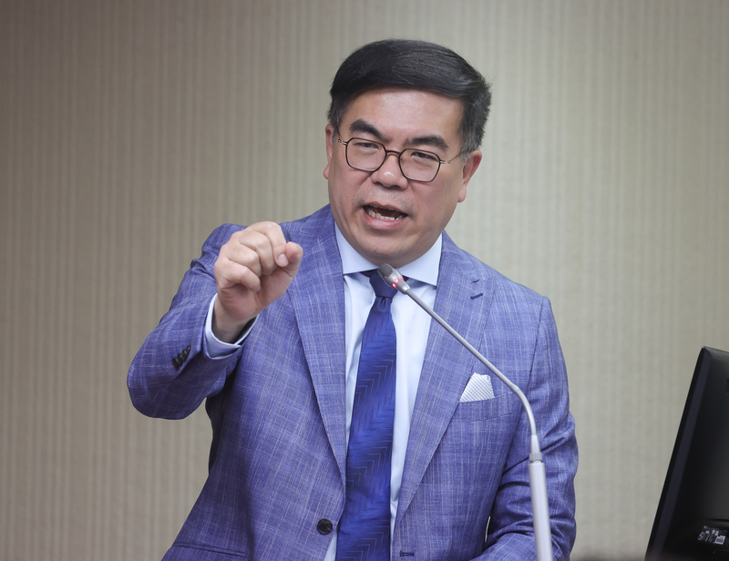 立法院社會福利及衛生環境委員會28日邀請環境部長彭啓明列席報告業務概況，並備質詢。(圖：中央社)