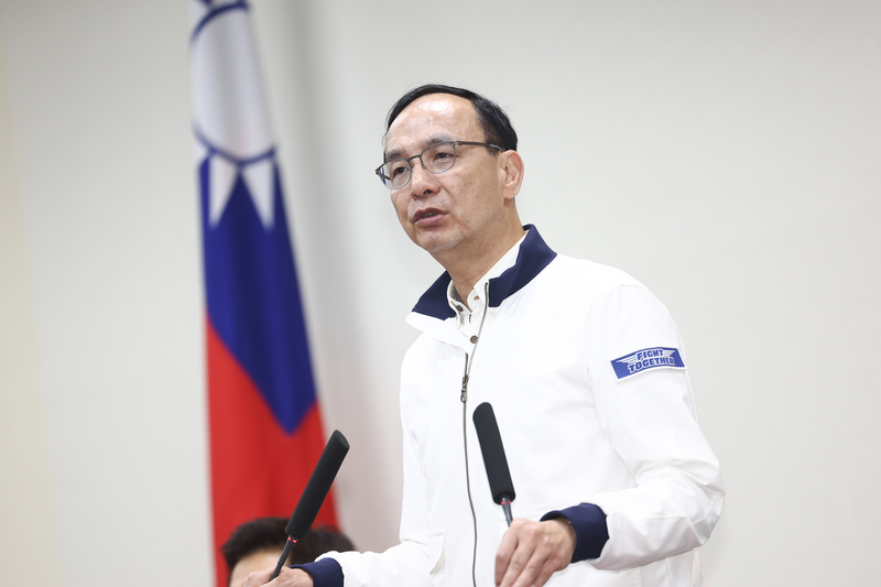 國民黨主席朱立倫28日舉行記者會。(圖：中央社)