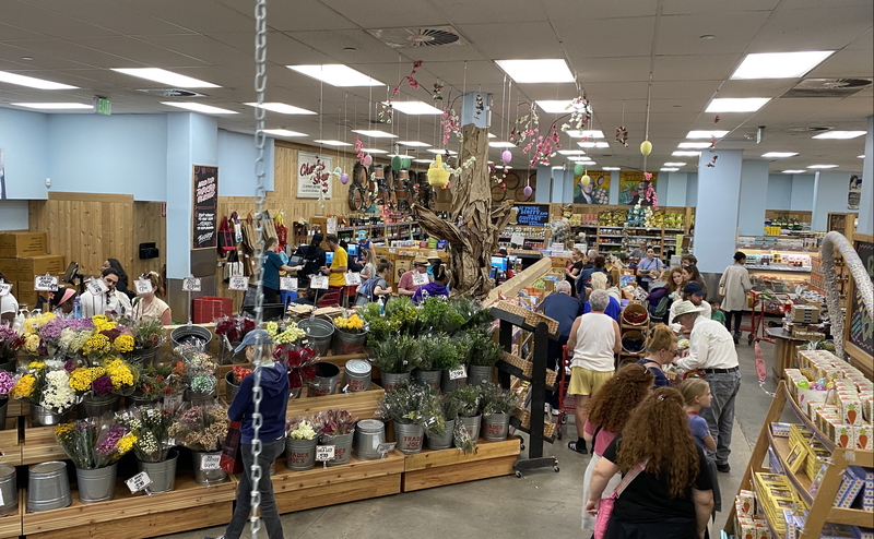 美國30日將出爐的國內生產毛額(GDP)數據預期將呈現經濟成長急遽滑降，甚至可能出現衰退，反映美國總統川普全面性關稅上路前，進口飆升的情況。 (圖：中央社)