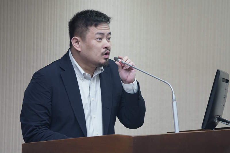 勞動部長洪申翰在立法院備詢。 (圖：中央社檔案照)