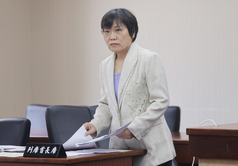 立法院內政委員會5日繼續審查社會秩序維護法部分條文修正草案，邀內政部長劉世芳列席。媒體報導，520後政府將進行內閣改組，迎戰罷免投票、立委補選，其中劉世芳遭點名換血。劉世芳受訪僅說，謝謝指教，「不知道，請去請教卓院長好嗎」。(圖：中央社)
