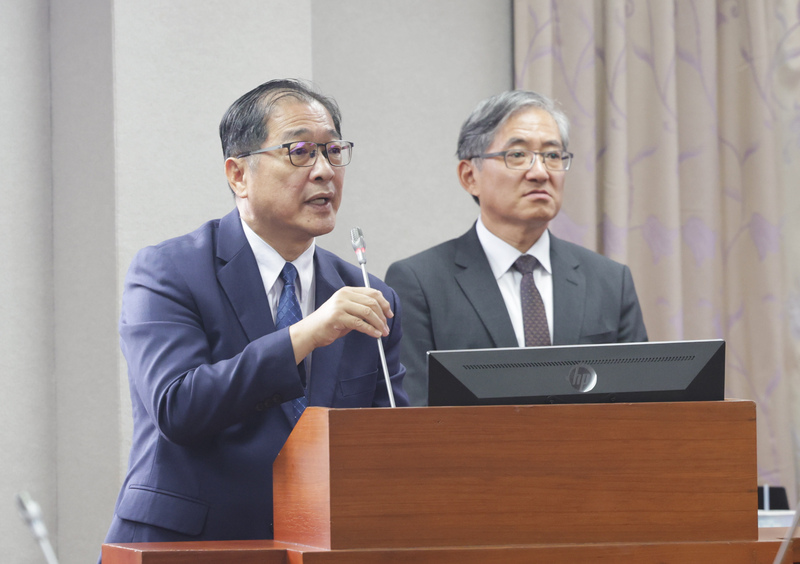 法務部長鄭銘謙(左)、調查局長陳白立(右)。資料照。(圖：中央社)