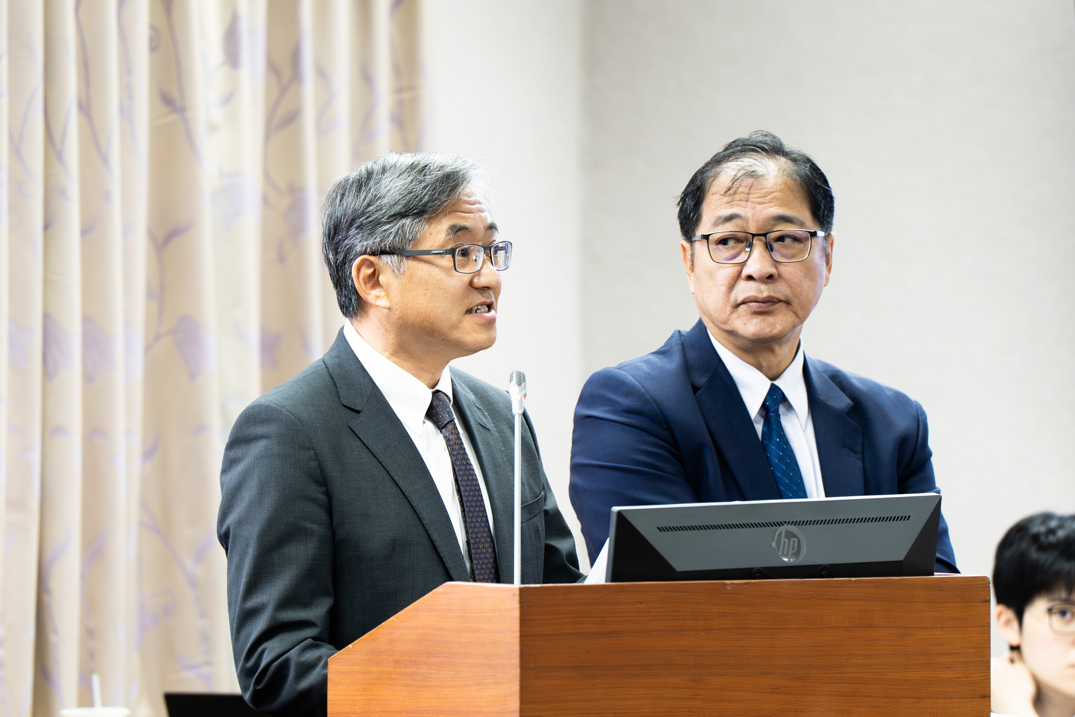 針對聯合國毒品和犯罪問題辦公室(UNODC)指出，台灣已成為東南亞網路詐騙的犯罪洗錢中心。調查局長陳白立7日在立法院表示，相關報告內容立場偏頗，對內容存疑。(記者楊仁翔 攝)