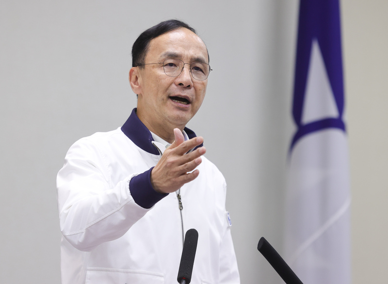 國民黨主席朱立倫批評賴清德總統對在野黨的所作所為，就好像是希特勒，引發多個駐台機構不滿，認為朱立倫不應為了政治扭曲歷史。(圖：中央社)