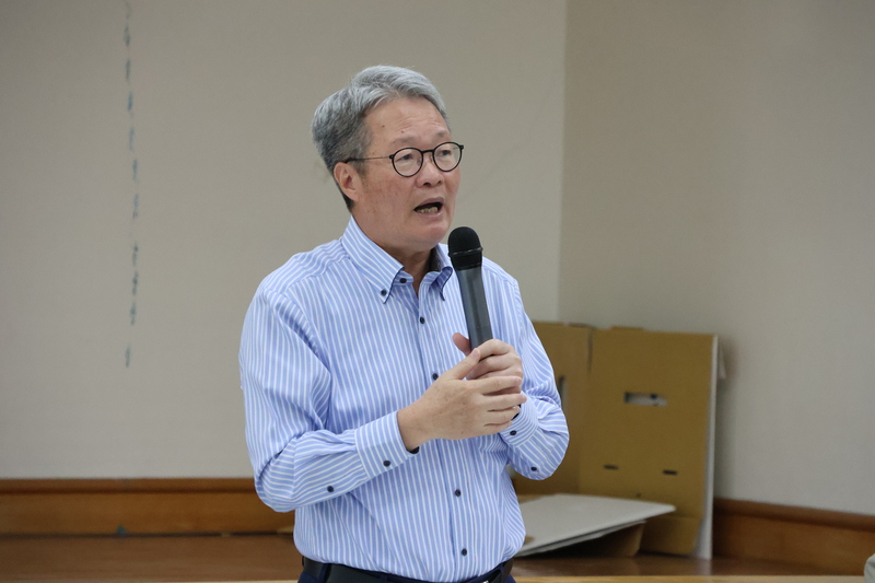 行政院政務委員陳金德9日至蘇澳鎮朝陽里朝陽社區發展協會舉辦「台拓地公地放領說明會」，宣布行政院已拍板，將在大南澳地區80公頃台拓地重啟公地放領政策。(蘇澳鎮公所提供)(圖：中央社)