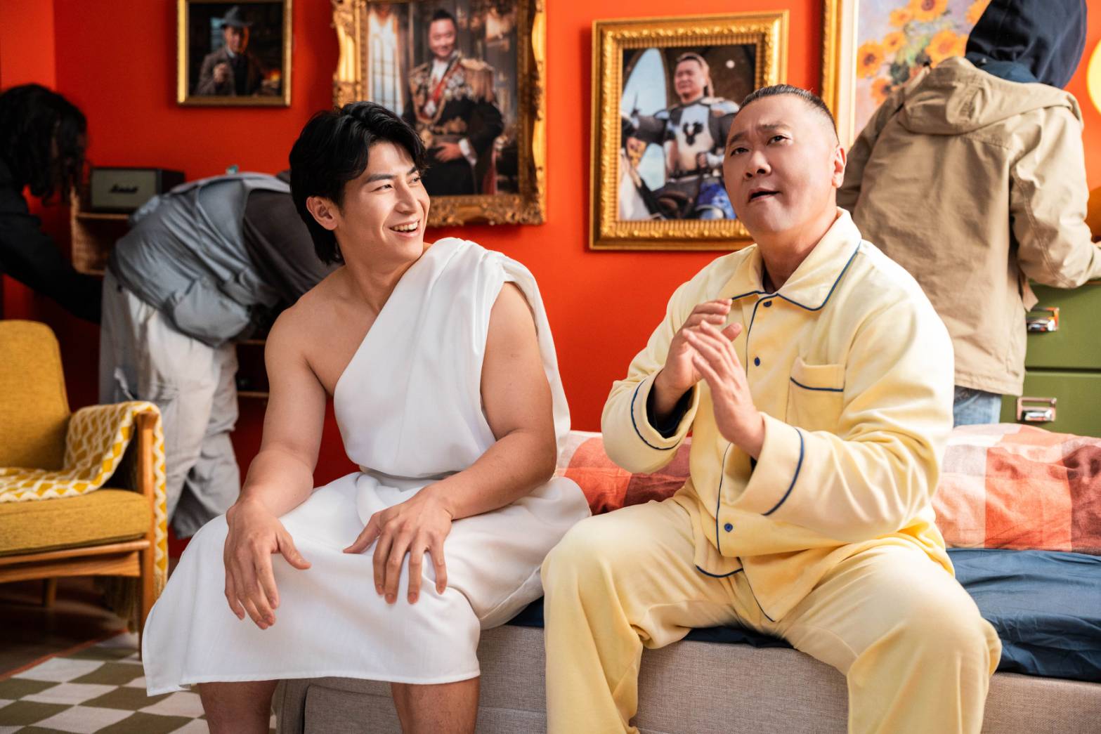 「2025總統盃－全民運動賽事」即將登場，台灣隊長陳傑憲(左)和演員邰智源(右)為這項比賽拍攝形象片。(文總提供)