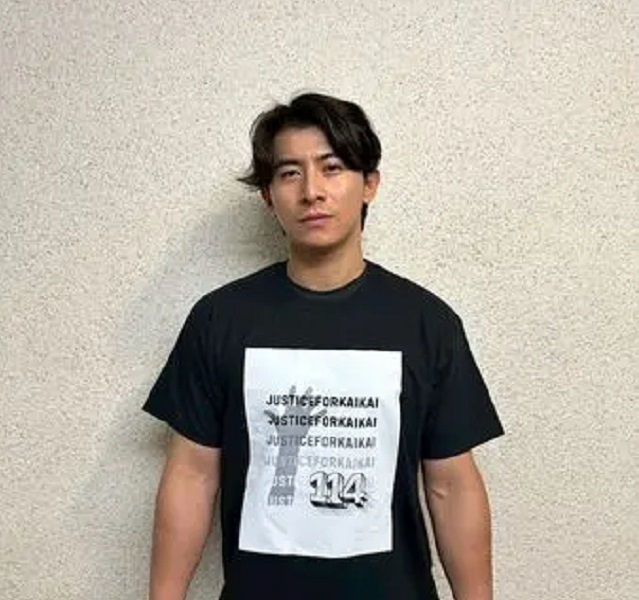 陳傑憲日前穿上剴剴案特製T恤，表達對「兒虐零容忍」的堅定立場。（中華職棒球員工會提供）