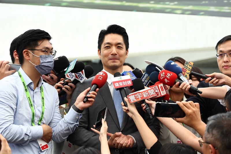 台北市長蔣萬安(中) 不滿中央統刪地方補助款，認衝擊市民福祉與安全，盼中央懸崖勒馬。資料照片(圖：中央社)