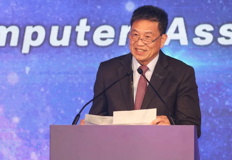 2025年台北國際電腦展(COMPUTEX 2025)20日在南港展覽館1館舉行開幕典禮，台北市電腦公會理事長彭双浪出席，並向與會來賓致詞。 (圖：中央社)