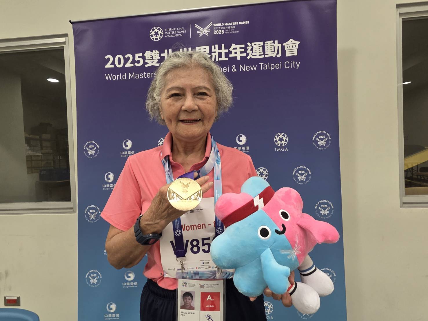 88歲「噴射機阿嬤」潘秀雲。(江昭倫 攝)