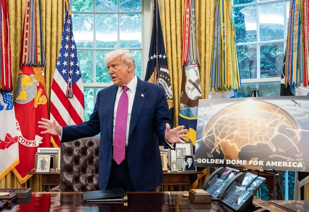 美國總統川普(Donald Trump)計劃打造全國性飛彈防禦系統「金穹」(Golden Dome)。 (圖:X@WhiteHouse)