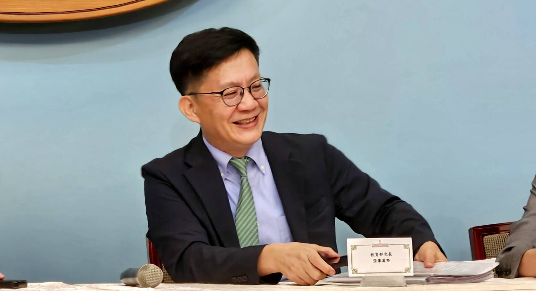 教育部次長張廖萬堅22日表示，運動部將研議推行運動幣，最快明年下半年發放。(歐陽夢萍 攝)